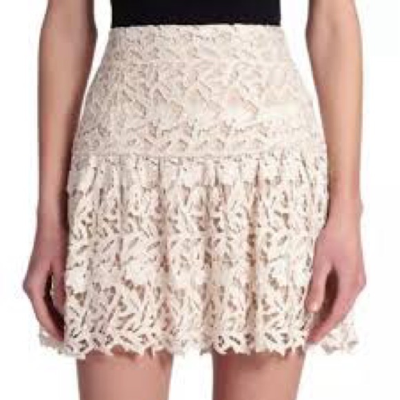 Alice + Olivia Jayce Floral Lace Mini Skirt – Size 12 (NWT)